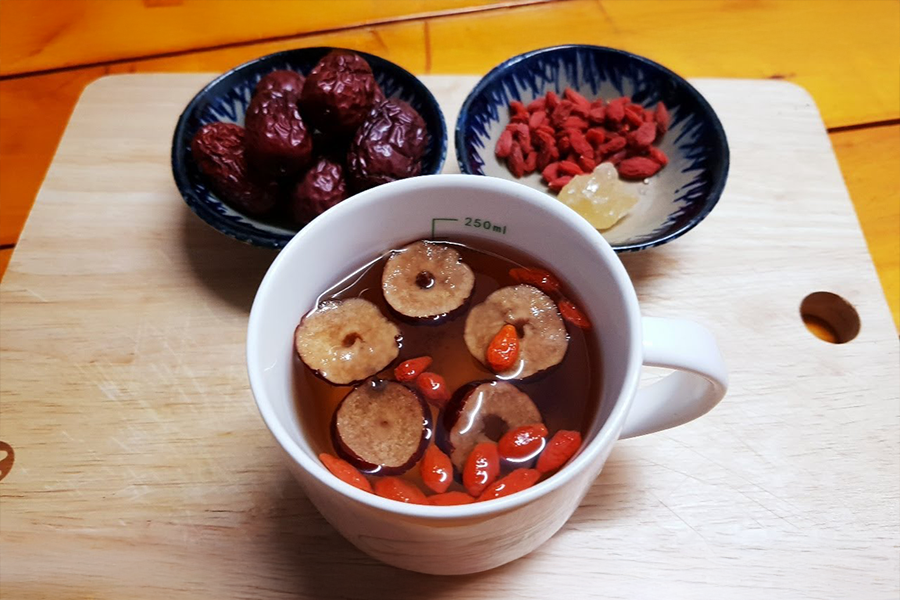 Sử Dụng Táo Đỏ Khô